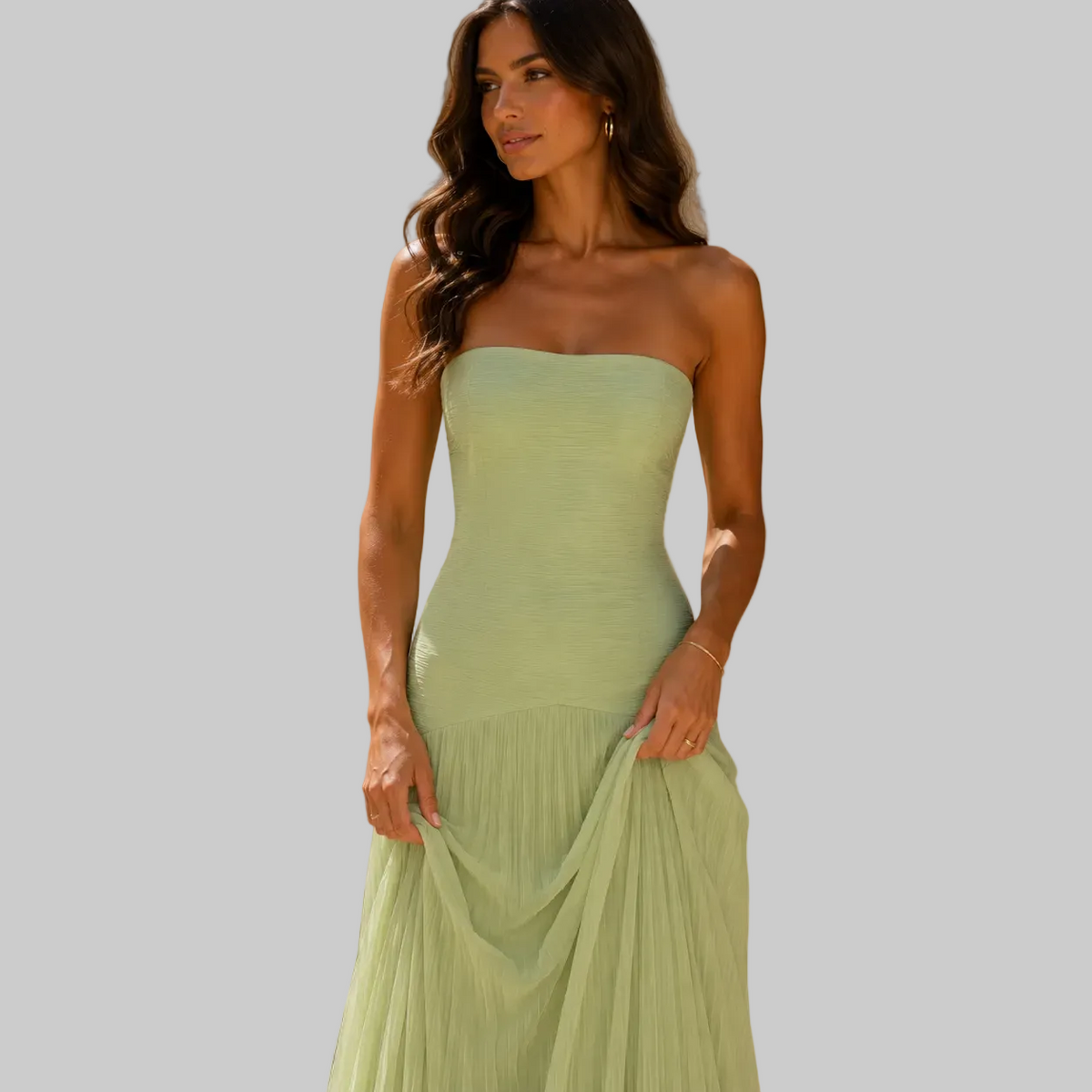 Vestido con diseño de hombros descubiertos