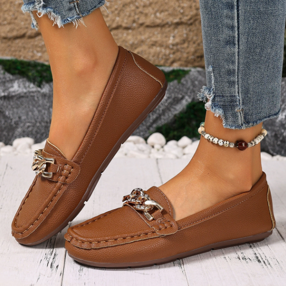 Eden - Mocasines planos con hebilla de diamante